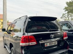 Сүрөт унаа Toyota Land Cruiser