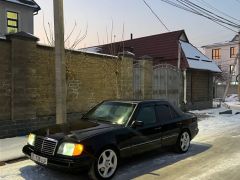 Фото авто Mercedes-Benz W124