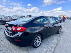 Photo of the vehicle Chevrolet Cruze