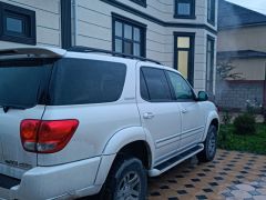 Сүрөт унаа Toyota Sequoia