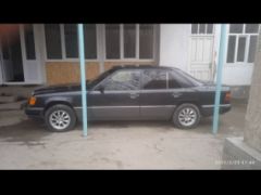 Сүрөт унаа Mercedes-Benz W124