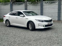 Photo of the vehicle Kia K5