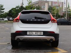 Сүрөт унаа Volvo V40