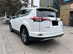 Сүрөт унаа Toyota RAV4