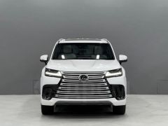 Photo of the vehicle Lexus LX