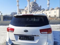 Photo of the vehicle Kia Carnival