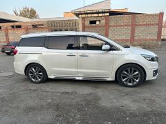 Photo of the vehicle Kia Carnival