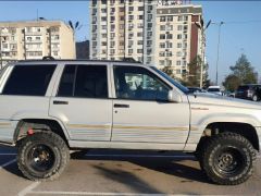 Сүрөт унаа Jeep Grand Cherokee