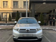 Сүрөт унаа Toyota Highlander