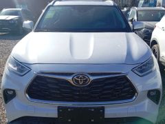 Photo of the vehicle Toyota Highlander