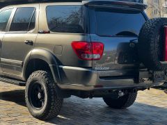 Сүрөт унаа Toyota Sequoia