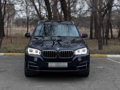 Photo of the vehicle BMW X5