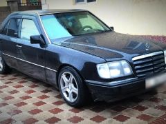 Сүрөт унаа Mercedes-Benz W124