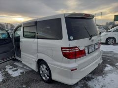 Photo of the vehicle Toyota Alphard