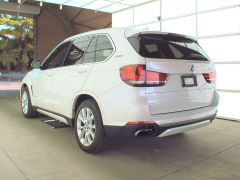 Photo of the vehicle BMW X5