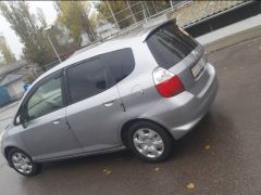 Photo of the vehicle Honda Fit