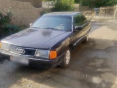 Photo of the vehicle Audi 100