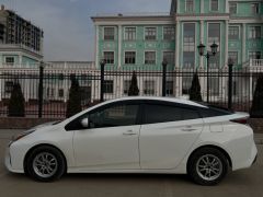 Фото авто Toyota Prius