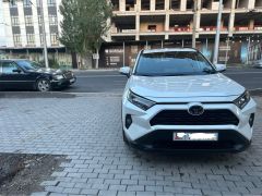 Сүрөт унаа Toyota RAV4