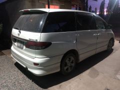 Фото авто Toyota Estima