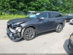 Photo of the vehicle Toyota Highlander