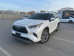 Сүрөт унаа Toyota Highlander