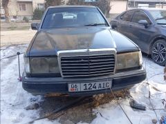 Сүрөт унаа Mercedes-Benz W124