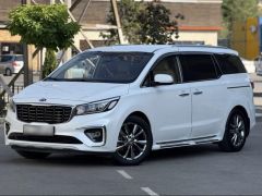 Photo of the vehicle Kia Carnival