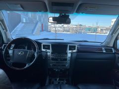 Сүрөт унаа Lexus LX