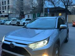 Сүрөт унаа Toyota RAV4