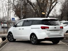 Фото авто Kia Carnival