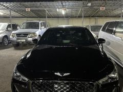 Photo of the vehicle Genesis G70