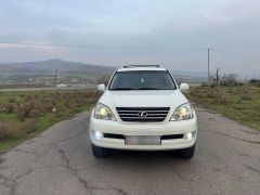 Photo of the vehicle Lexus GX