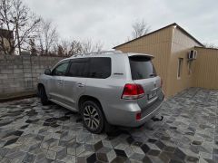 Photo of the vehicle Toyota Land Cruiser