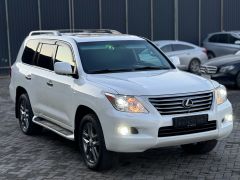 Photo of the vehicle Lexus LX