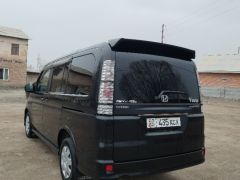 Фото авто Honda Stepwgn