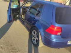 Photo of the vehicle Volkswagen Golf