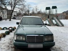 Фото авто Mercedes-Benz W124