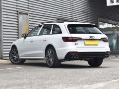 Photo of the vehicle Audi S4