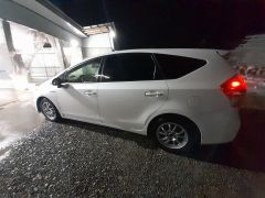 Сүрөт унаа Toyota Prius v (+)