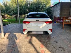 Сүрөт унаа Kia Rio