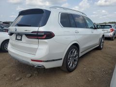 Photo of the vehicle BMW X7