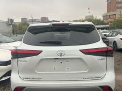 Сүрөт унаа Toyota Highlander