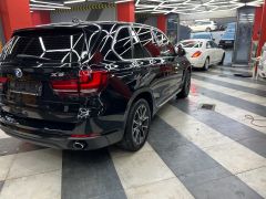 Photo of the vehicle BMW X5