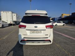 Photo of the vehicle Kia Carnival