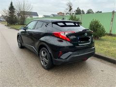 Фото авто Toyota C-HR