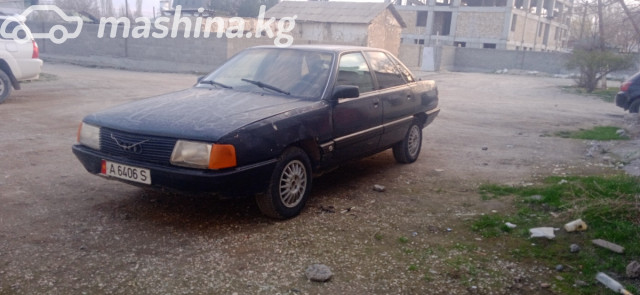 Audi 100