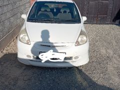 Photo of the vehicle Honda Fit