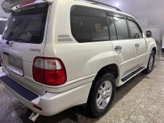 Photo of the vehicle Lexus LX