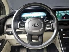 Photo of the vehicle Kia Carnival